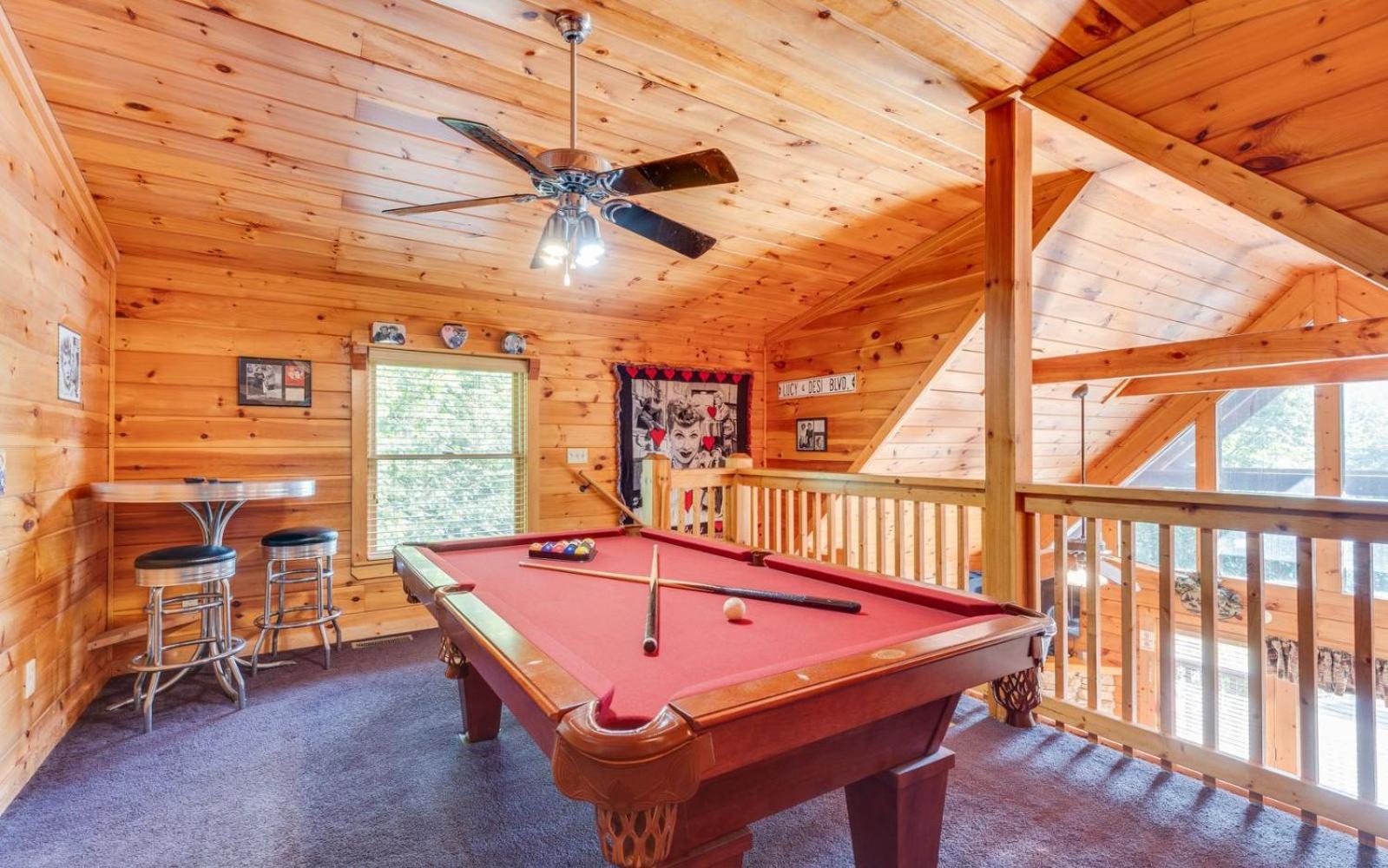 Hugs N Kisses Pool Table Hot Tub Pool Table Community Pool Close To Downtown Gatlinburg Exterior foto